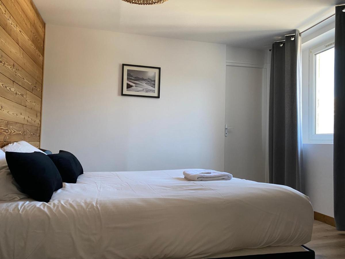 Residence Les 3 Sommets Sarcenas Bagian luar foto