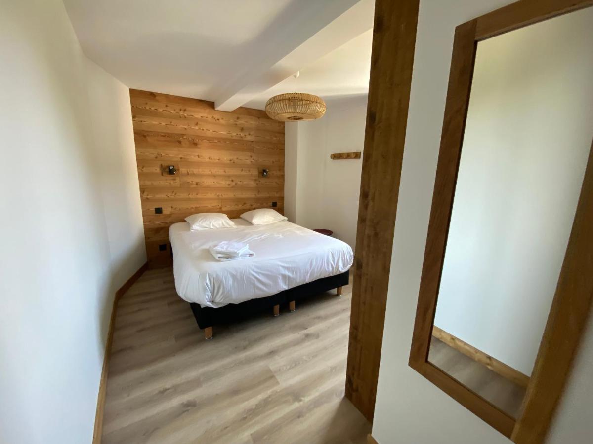 Residence Les 3 Sommets Sarcenas Bagian luar foto