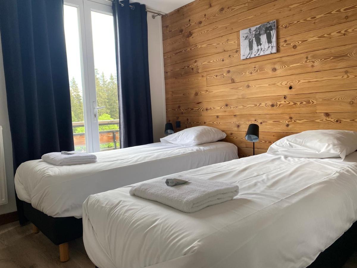 Residence Les 3 Sommets Sarcenas Bagian luar foto